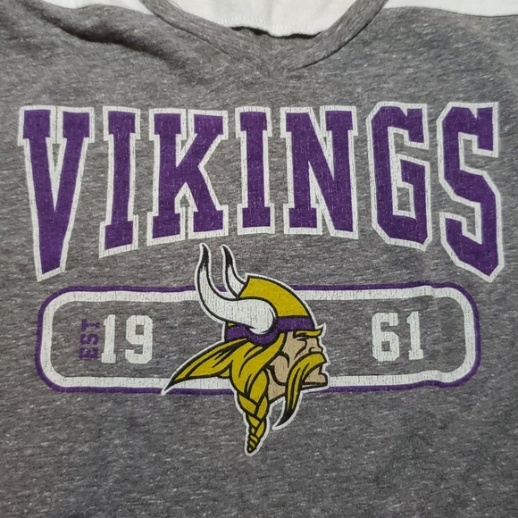 Vikings Top - Picture 3 of 4